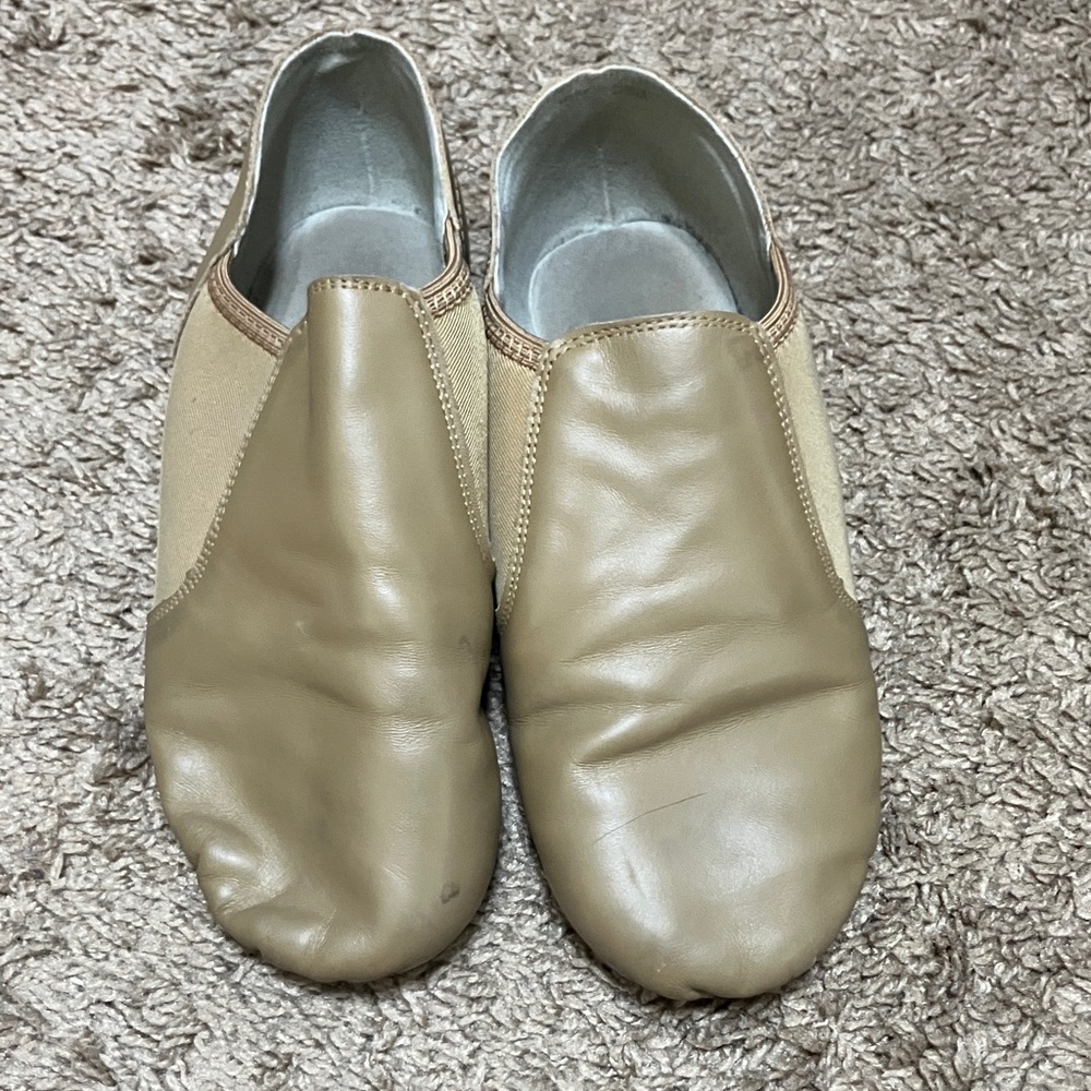 Women’s jazz shoes